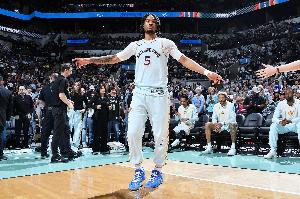 Kaiyun Sports-开云体育-全能小王子！卡斯尔18中6得15分15板9助准三双