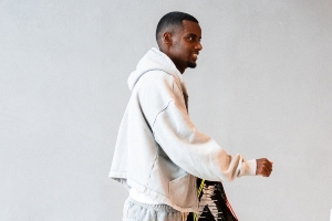 开云-爱游戏-1.44亿欧新援！利物浦官方社媒晒伊萨克报到照片