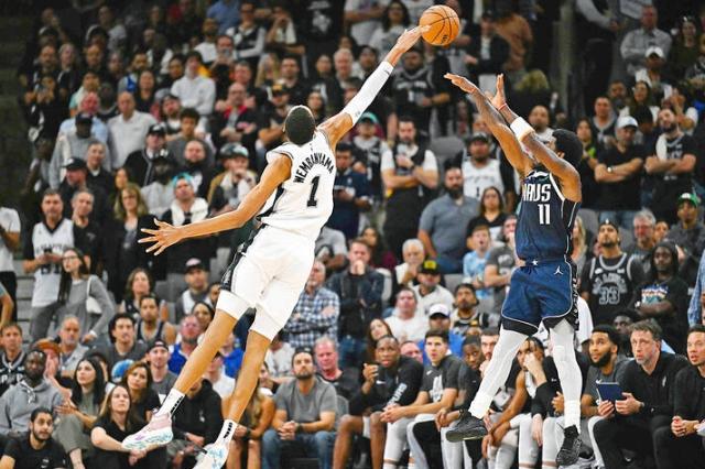 开云-爱游戏-火锅王文班再献逆天数据 单月封盖数已超10支球队