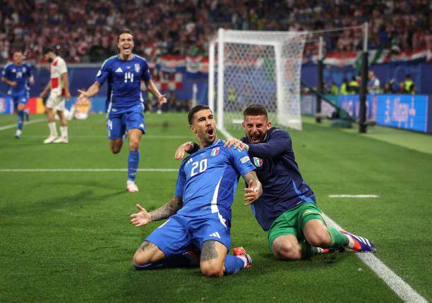 开云体育平台-【人物】扎卡尼的救赎：从黑名单到国家英雄